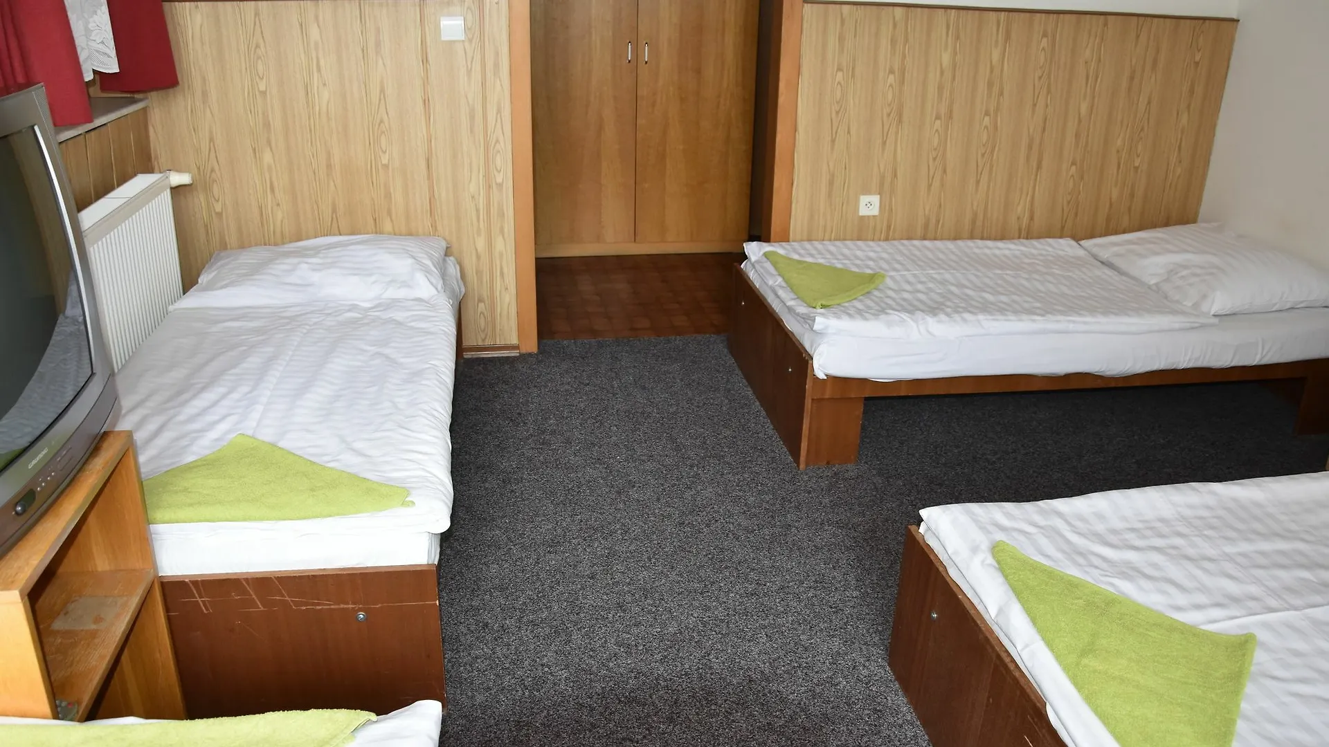 Hotel Alexander Prague 2*,  Czech Republic
